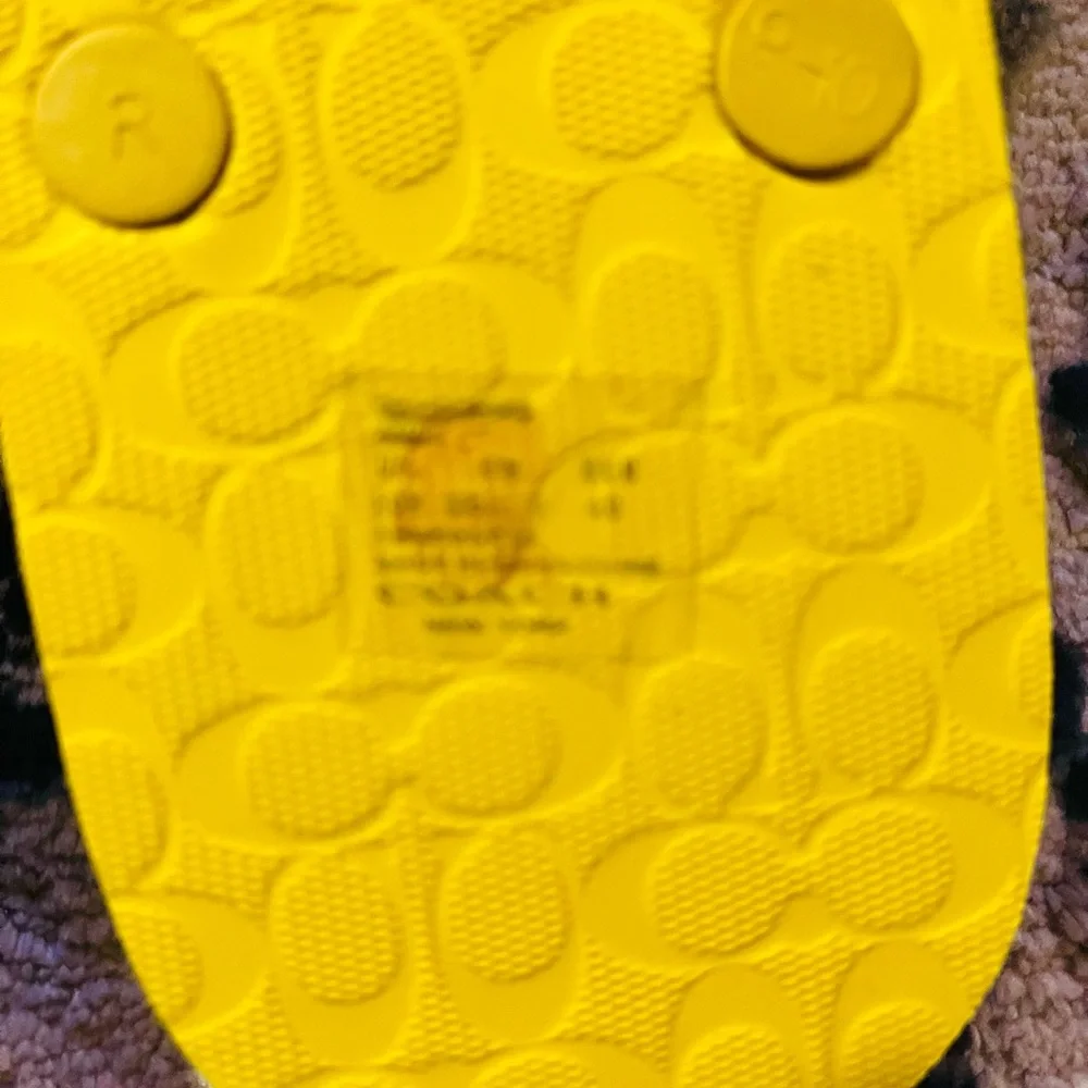 Coach Yellow Flip Flops - Picture 5 of 5